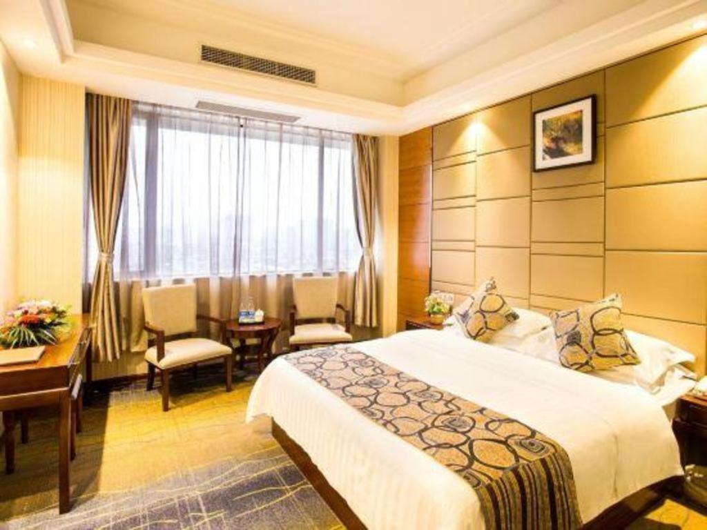 Greentree Inn Guangdong Jieyang Bus Terminal Station Ronghua Avenue Business Hotel Eksteriør billede