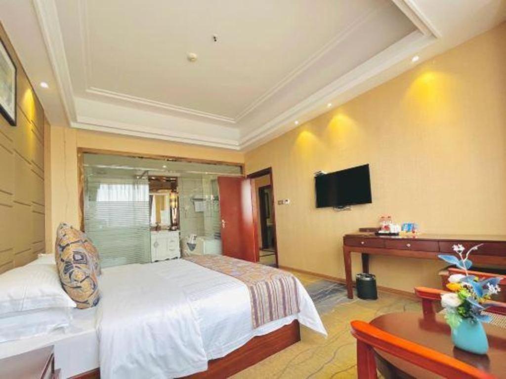 Greentree Inn Guangdong Jieyang Bus Terminal Station Ronghua Avenue Business Hotel Eksteriør billede
