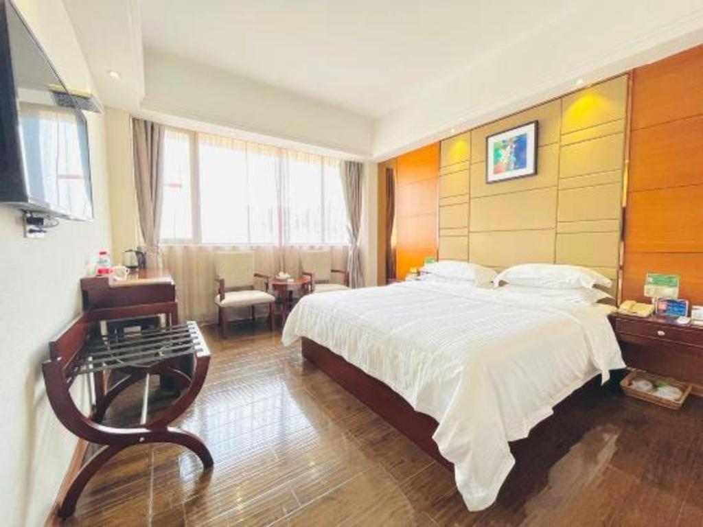Greentree Inn Guangdong Jieyang Bus Terminal Station Ronghua Avenue Business Hotel Eksteriør billede
