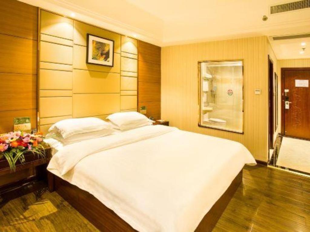 Greentree Inn Guangdong Jieyang Bus Terminal Station Ronghua Avenue Business Hotel Eksteriør billede