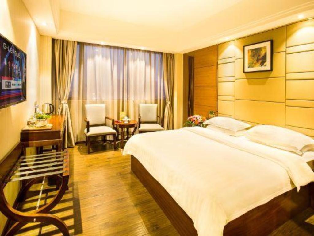 Greentree Inn Guangdong Jieyang Bus Terminal Station Ronghua Avenue Business Hotel Eksteriør billede