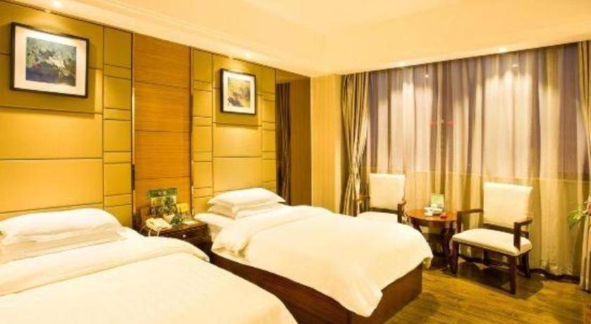 Greentree Inn Guangdong Jieyang Bus Terminal Station Ronghua Avenue Business Hotel Eksteriør billede