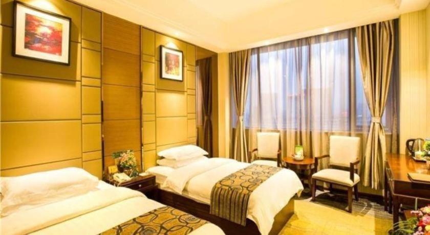 Greentree Inn Guangdong Jieyang Bus Terminal Station Ronghua Avenue Business Hotel Eksteriør billede